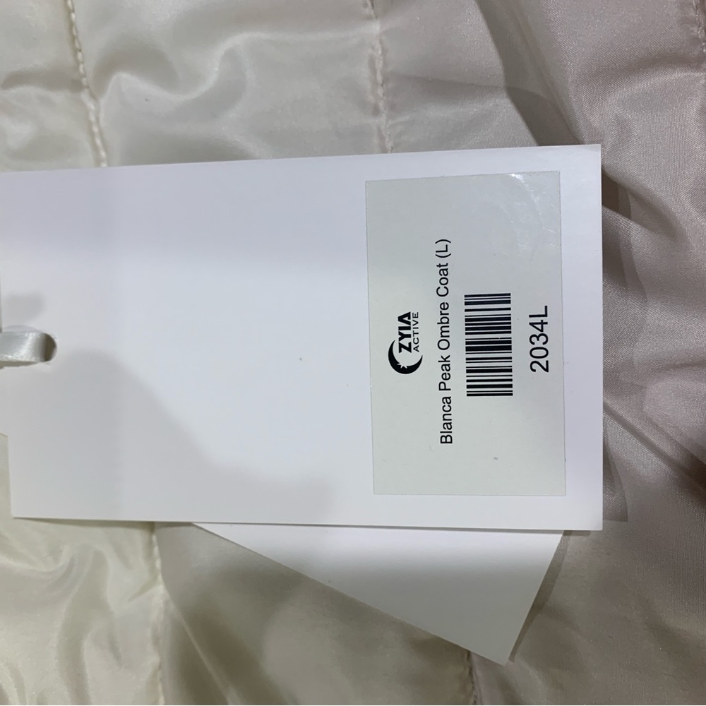 Czyia Active winter jacket NWT Size L - Picture 5 of 7
